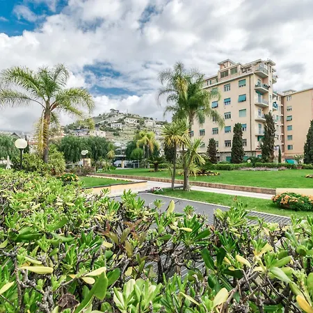 Elegante Con Piscina - Wi-fi & Box Privato Apartamento San Remo