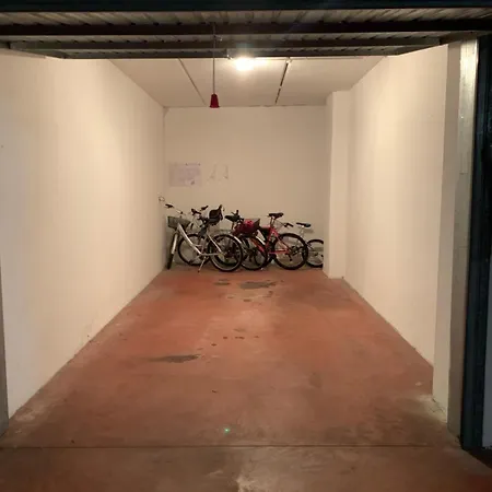 Elegante Con Piscina - Wi-fi & Box Privato Apartment