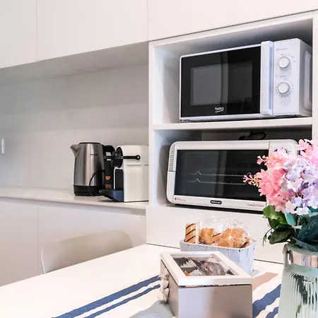 Elegante Con Piscina - Wi-fi & Box Privato *