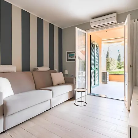 Lejlighed Elegante Con Piscina - Wi-fi & Box Privato
